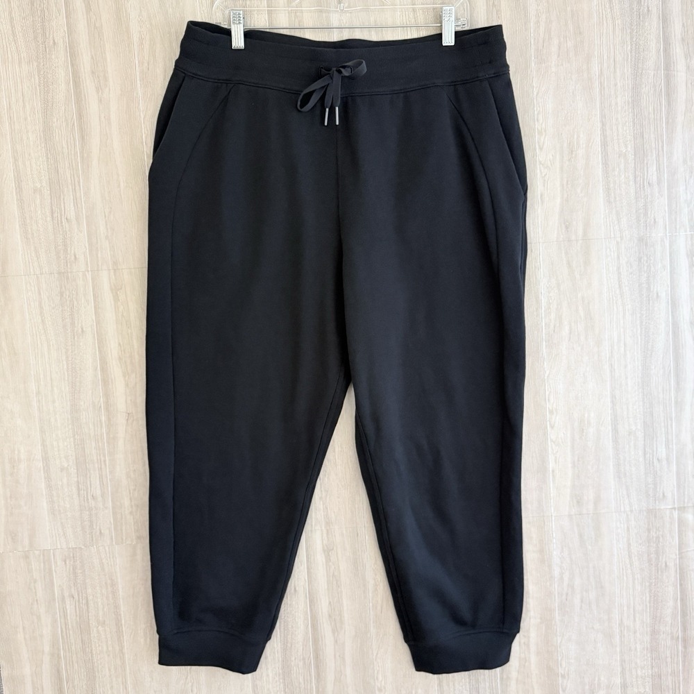 Lululemon Scuba High-Rise Crop Sweatpants Joggers Women's 14 Black Loungewear